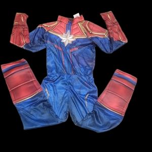 Captain Marvel Girls